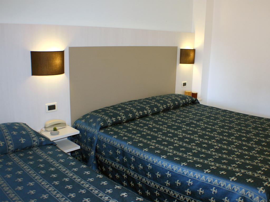 Hotel Europa Park 丽都斯皮纳 外观 照片